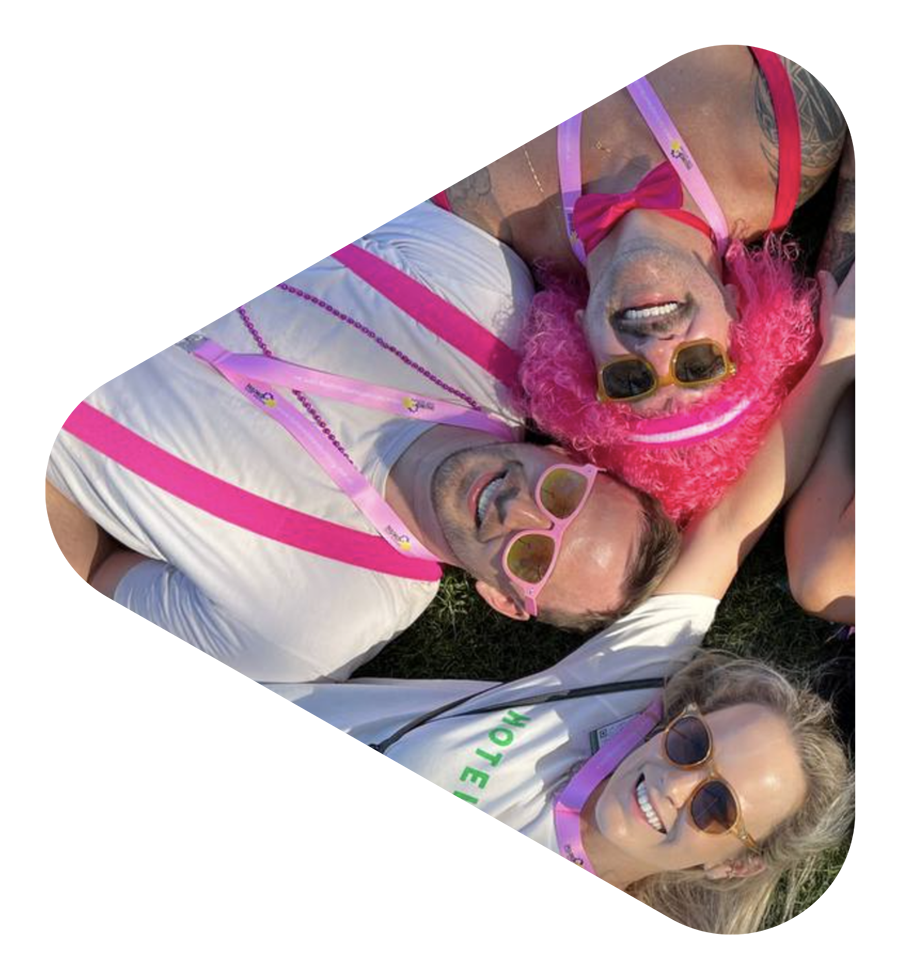 Corporate Amazing Race Team Pink