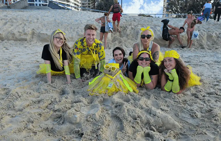 Gold Coast Amazing Race hosted by Tailored Team Building